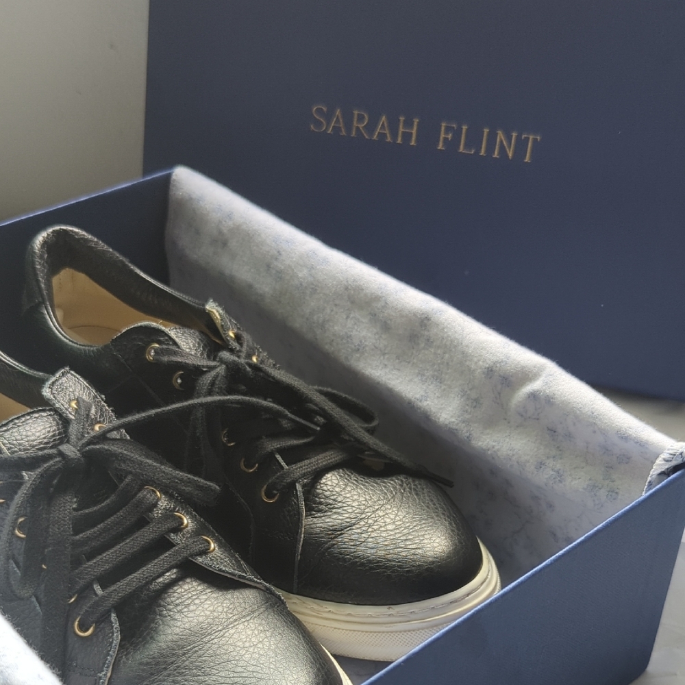 Sarah Flint Black Leather Casual Shoes